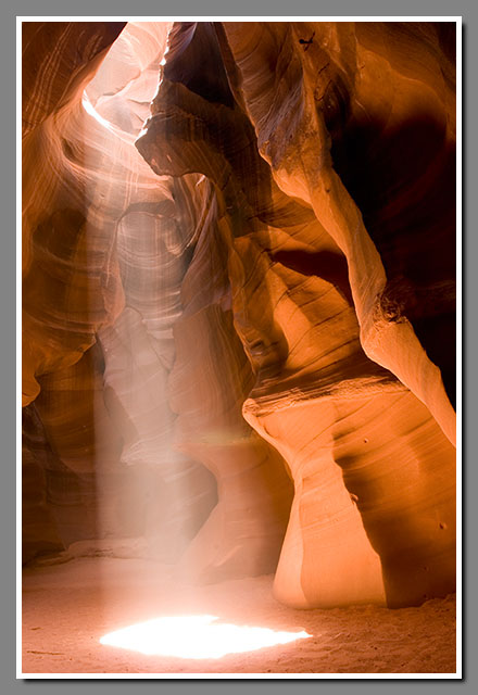 Upper Antelope Canyon, Arizona, slot canyon, Navajo, sandstone, Corkscrew canyon, Tse' bighanilini canyon